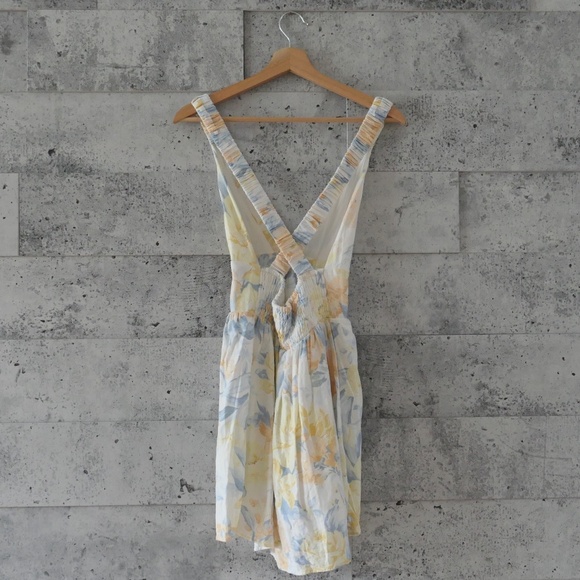 Abercrombie & Fitch - Ruffled Strap Skort - Size S - Picture 2 of 5